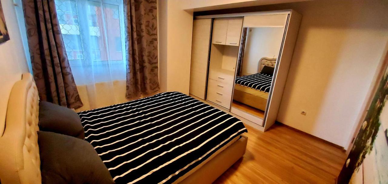 Апартаменты Apartament Mamaia Central Lac Siutghiol 2 Экстерьер фото
